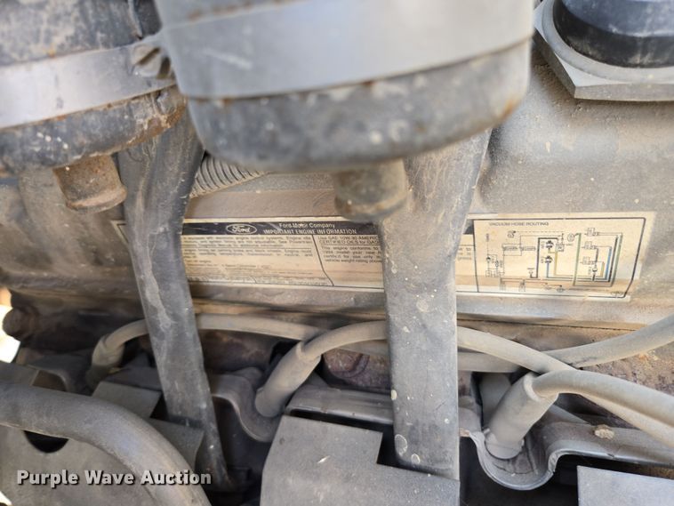 image for item EC1117 1994 Ford F600 dump truck