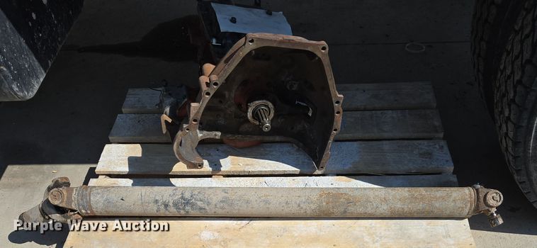 image for item EC1117 1994 Ford F600 dump truck