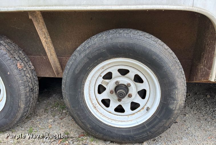 image for item EC3686 1997 Wells Cargo fiber optic splicing trailer