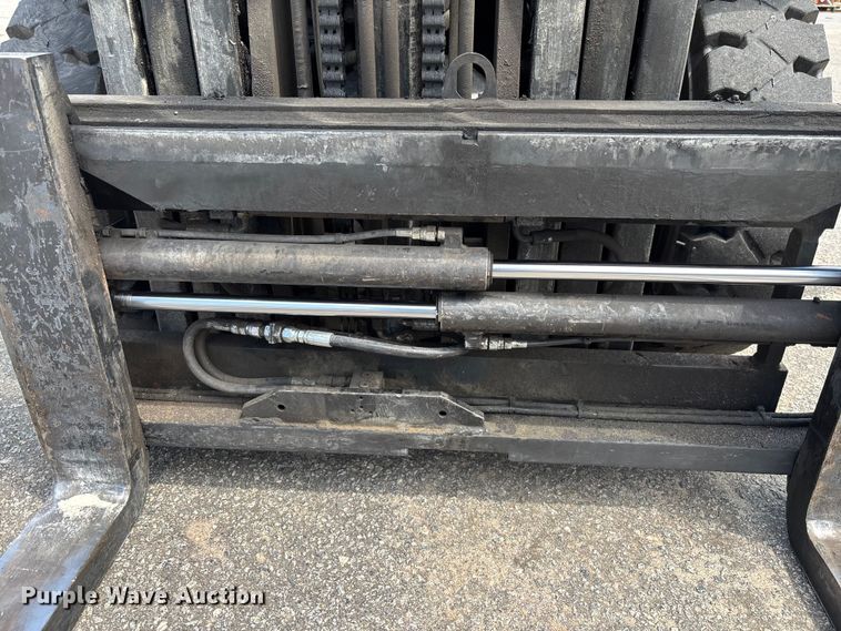 image for item EC3769 2016 UniCarriers PF50 forklift