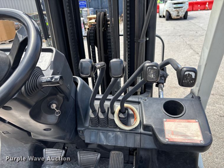 image for item EC3769 2016 UniCarriers PF50 forklift