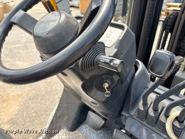 image for item EC3769 2016 UniCarriers PF50 forklift