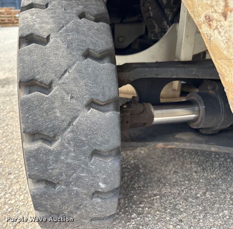 image for item EC3769 2016 UniCarriers PF50 forklift