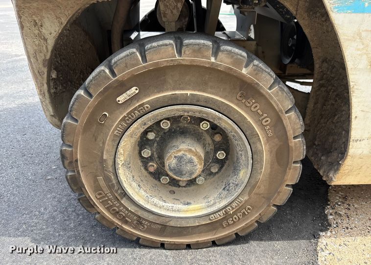 image for item EC3770 2014 Nissan PF60 forklift