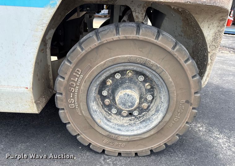 image for item EC3770 2014 Nissan PF60 forklift