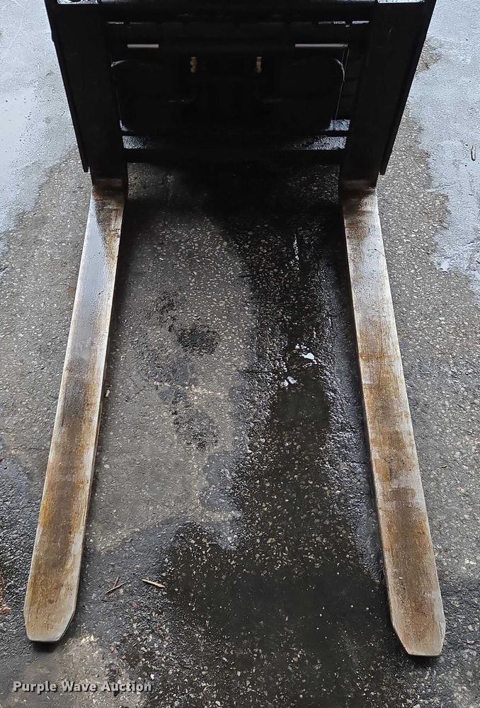 image for item EC4310 2015 Nissan CFS40LP forklift