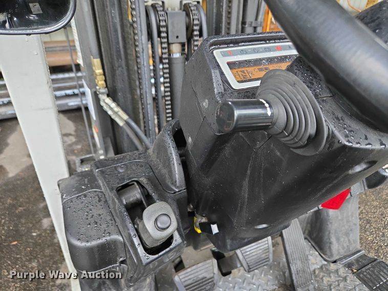 image for item EC4310 2015 Nissan CFS40LP forklift