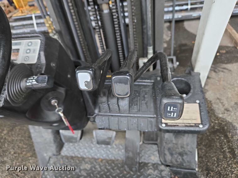 image for item EC4310 2015 Nissan CFS40LP forklift