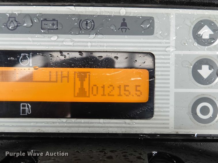 image for item EC4310 2015 Nissan CFS40LP forklift