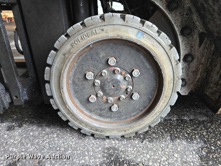 image for item EC4310 2015 Nissan CFS40LP forklift