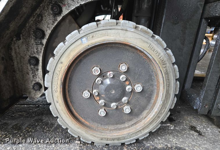 image for item EC4310 2015 Nissan CFS40LP forklift