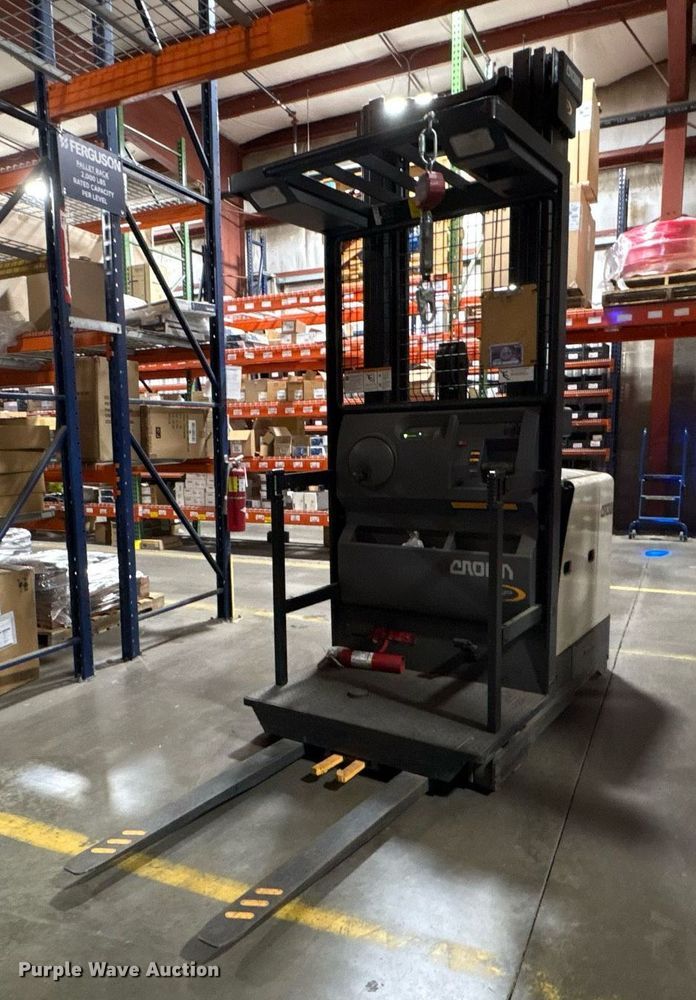 2018 Crown SP3520-30