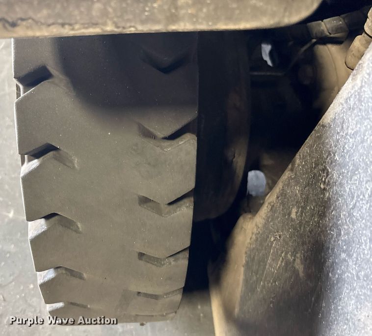 image for item EC4366 2015 Yale GLP050 forklift