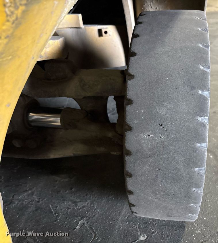 image for item EC4366 2015 Yale GLP050 forklift