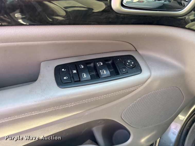 image for item EC4374 2012 Jeep Grand Cherokee SUV