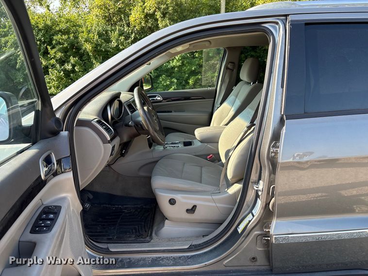 image for item EC4374 2012 Jeep Grand Cherokee SUV