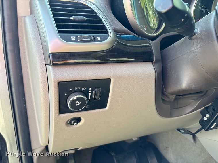 image for item EC4374 2012 Jeep Grand Cherokee SUV