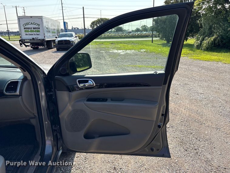 image for item EC4374 2012 Jeep Grand Cherokee SUV