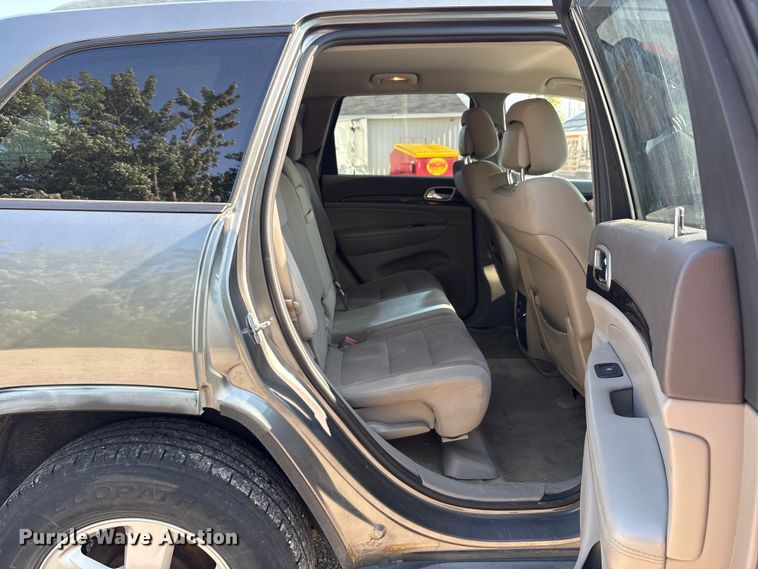 image for item EC4374 2012 Jeep Grand Cherokee SUV