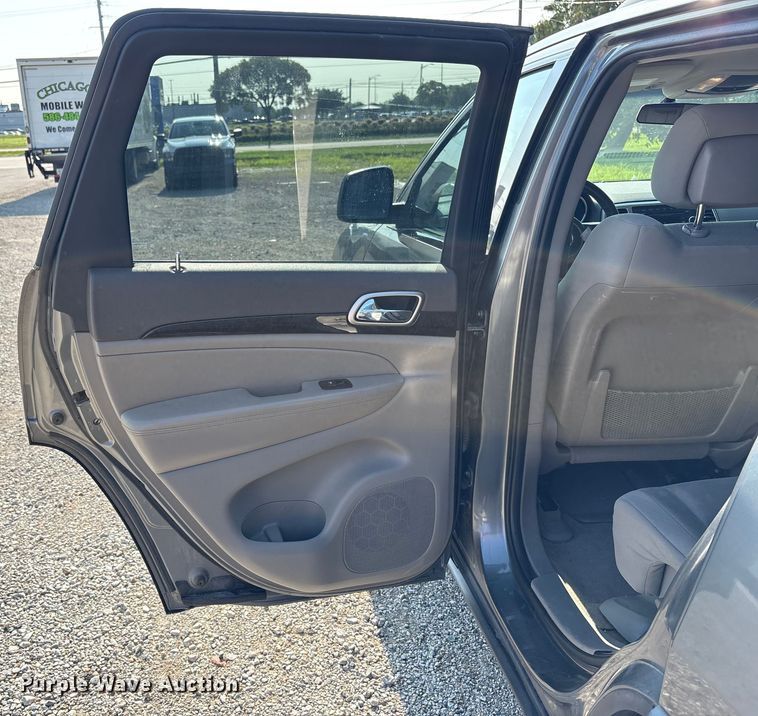 image for item EC4374 2012 Jeep Grand Cherokee SUV