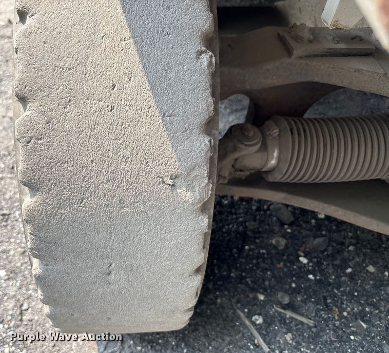 image for item EC4381 2014 Nissan PF80YLP forklift