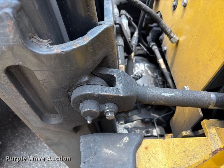 image for item EC4383 2015 Yale GTP050 forklift