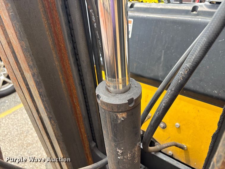 image for item EC4383 2015 Yale GTP050 forklift