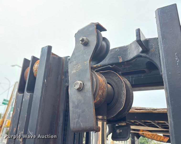 image for item EC4383 2015 Yale GTP050 forklift