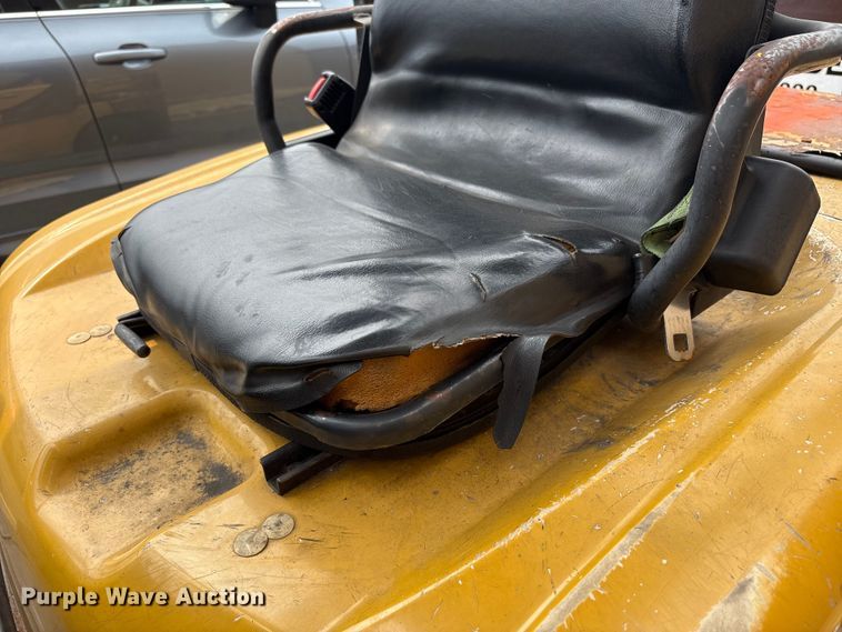 image for item EC4383 2015 Yale GTP050 forklift