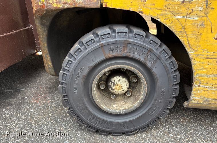 image for item EC4383 2015 Yale GTP050 forklift