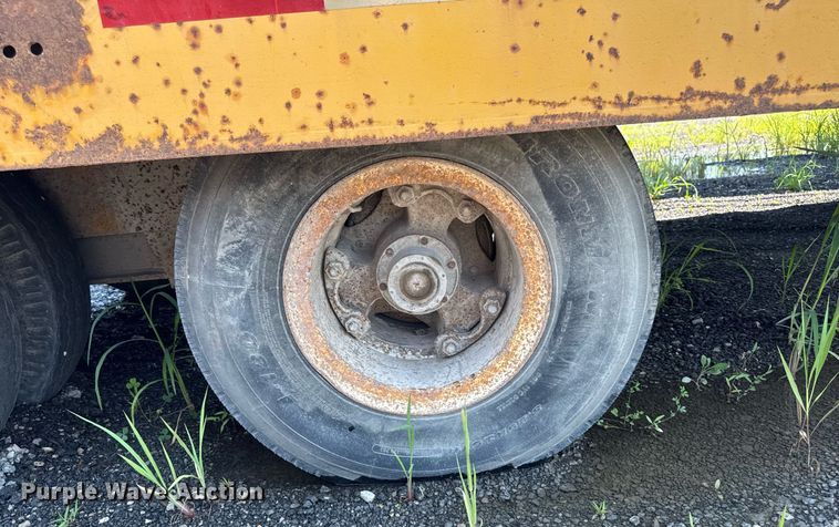 image for item ED1475 1979 Transport Trailer drop tilt deck equipment trailer