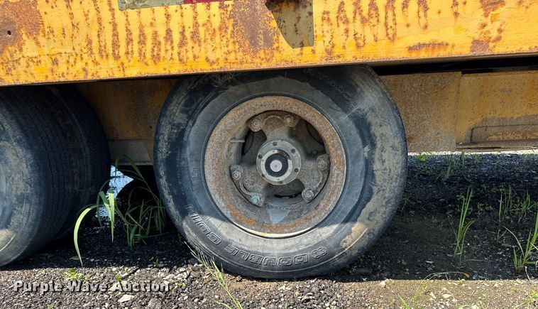 image for item ED1475 1979 Transport Trailer drop tilt deck equipment trailer