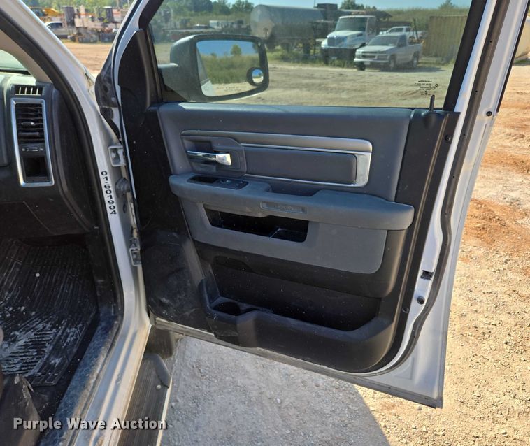 image for item ED2190 2019 Dodge Ram 1500 Crew Cab pickup truck