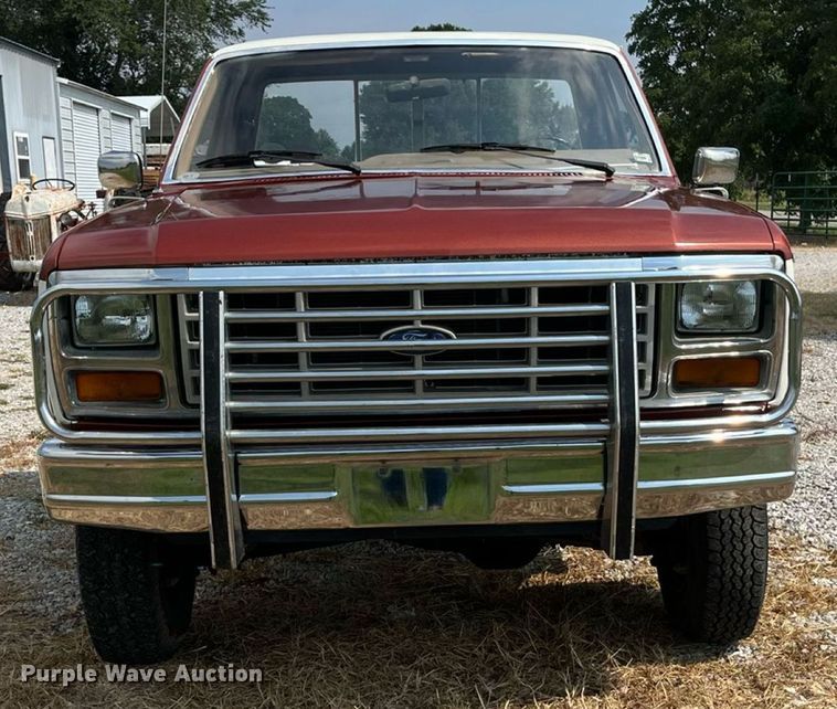 image for item ED2194 1984 Ford F250 pickup truck
