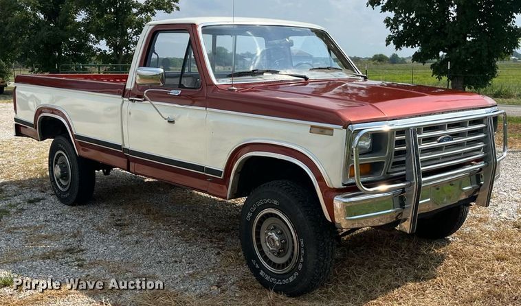 image for item ED2194 1984 Ford F250 pickup truck