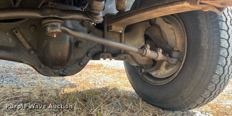 image for item ED2194 1984 Ford F250 pickup truck