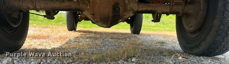 image for item ED2194 1984 Ford F250 pickup truck