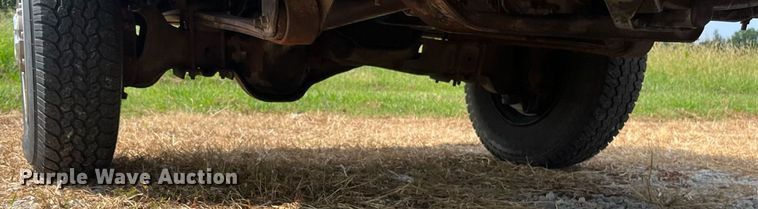 image for item ED2194 1984 Ford F250 pickup truck