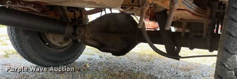 image for item ED2194 1984 Ford F250 pickup truck