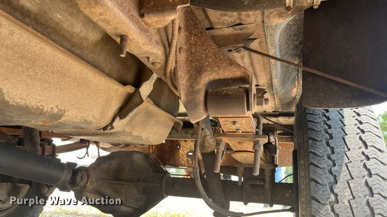 image for item ED2194 1984 Ford F250 pickup truck