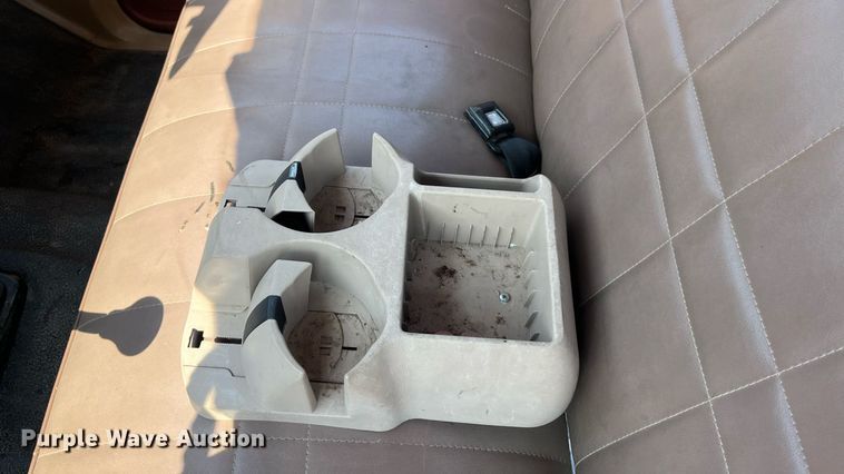 image for item ED2194 1984 Ford F250 pickup truck