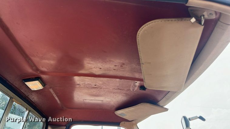 image for item ED2194 1984 Ford F250 pickup truck