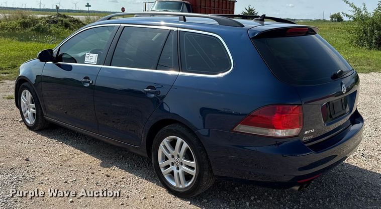 image for item ED4460 2013 Volkswagen Jetta 