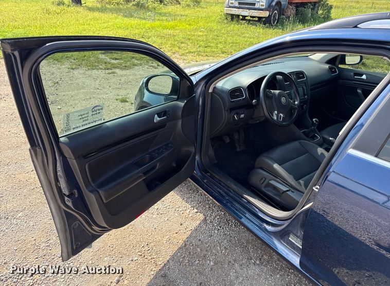 image for item ED4460 2013 Volkswagen Jetta 