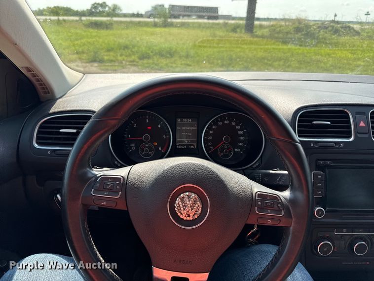 image for item ED4460 2013 Volkswagen Jetta 