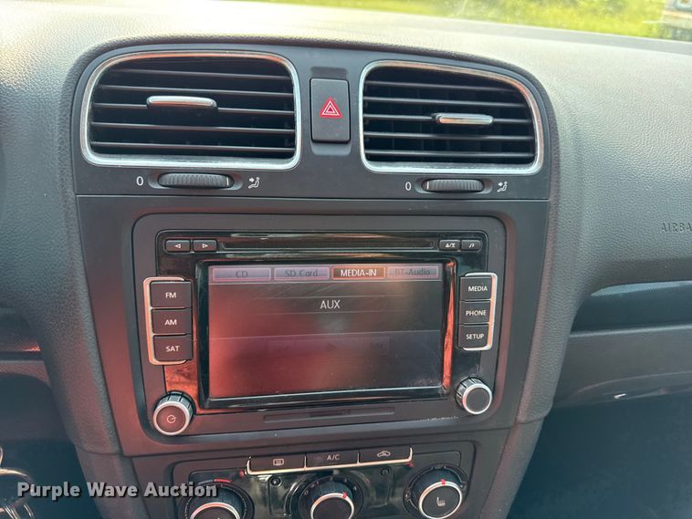 image for item ED4460 2013 Volkswagen Jetta 