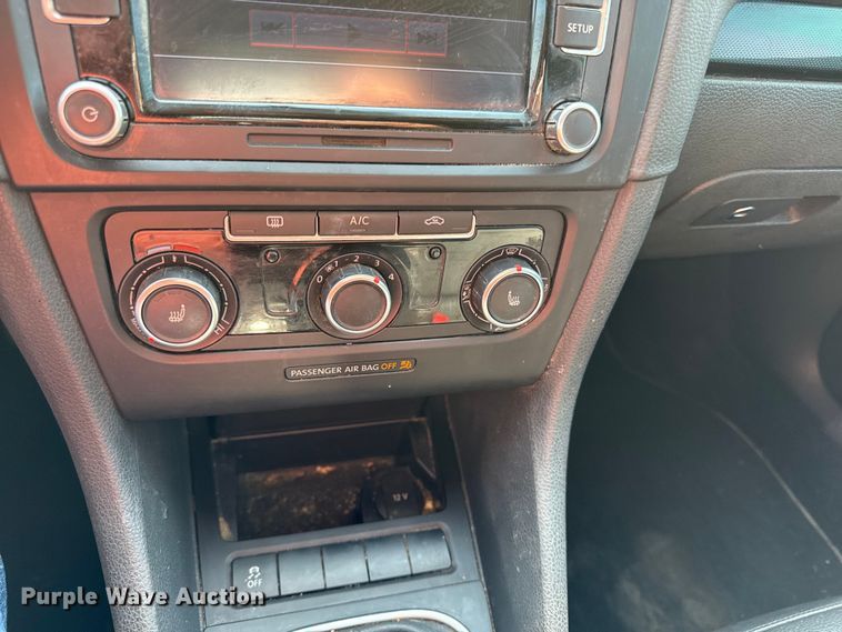 image for item ED4460 2013 Volkswagen Jetta 