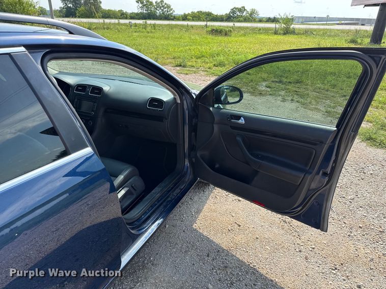 image for item ED4460 2013 Volkswagen Jetta 