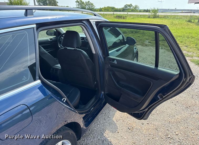 image for item ED4460 2013 Volkswagen Jetta 