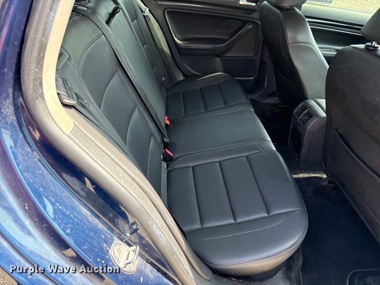 image for item ED4460 2013 Volkswagen Jetta 